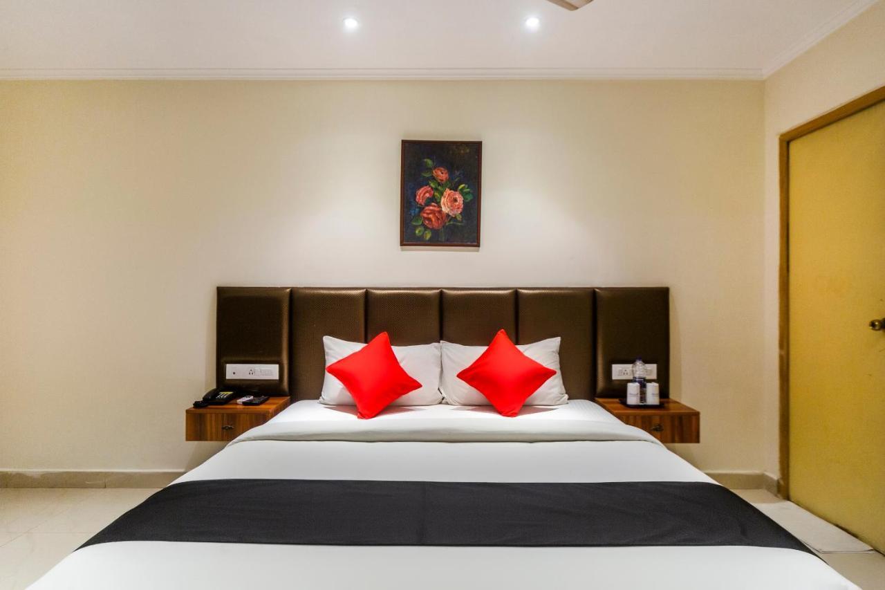 Capital O 66763 Blossoms Serviced Apartments Ченнаи Экстерьер фото