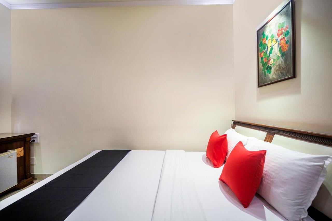Capital O 66763 Blossoms Serviced Apartments Ченнаи Экстерьер фото