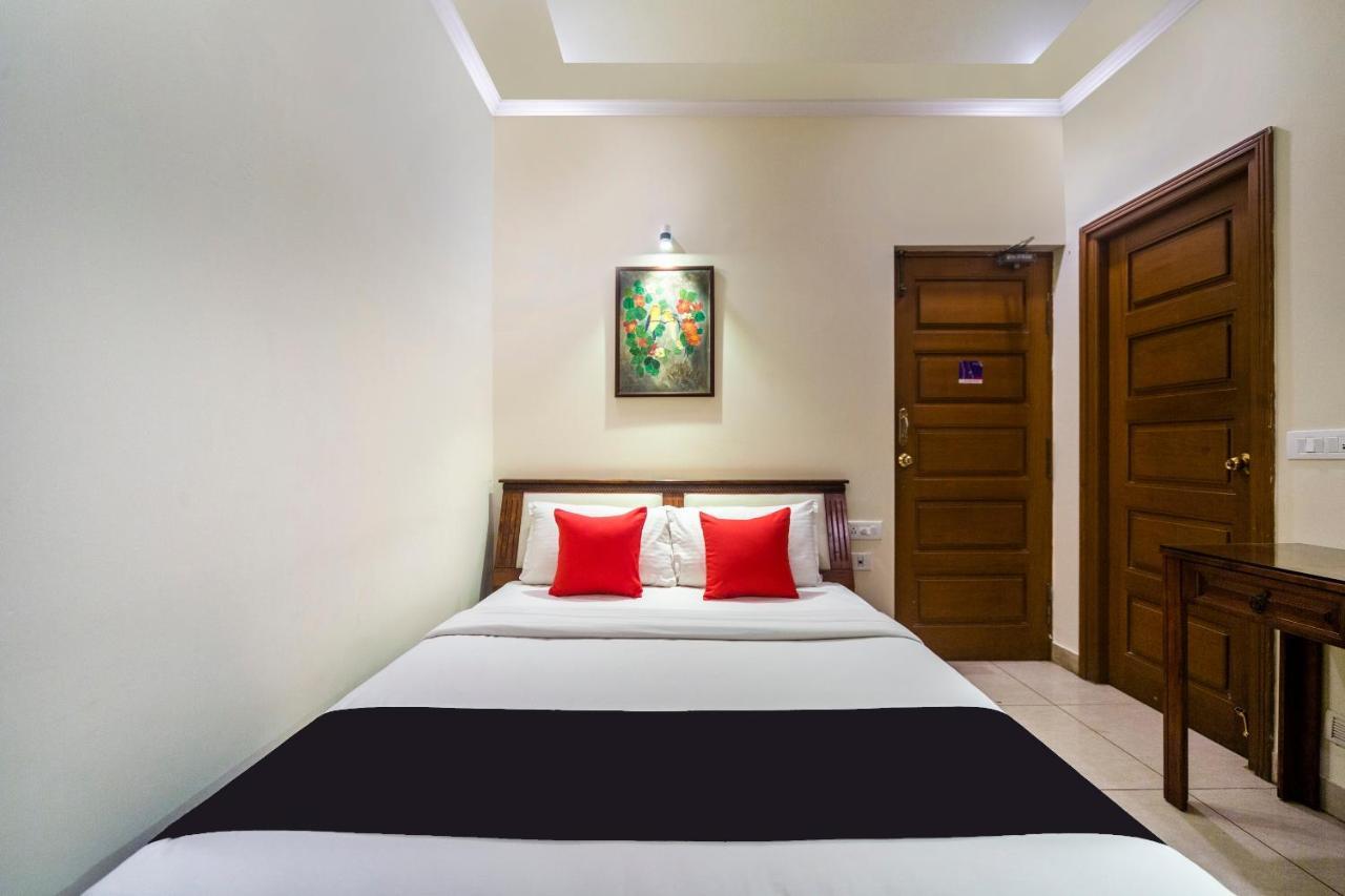 Capital O 66763 Blossoms Serviced Apartments Ченнаи Экстерьер фото