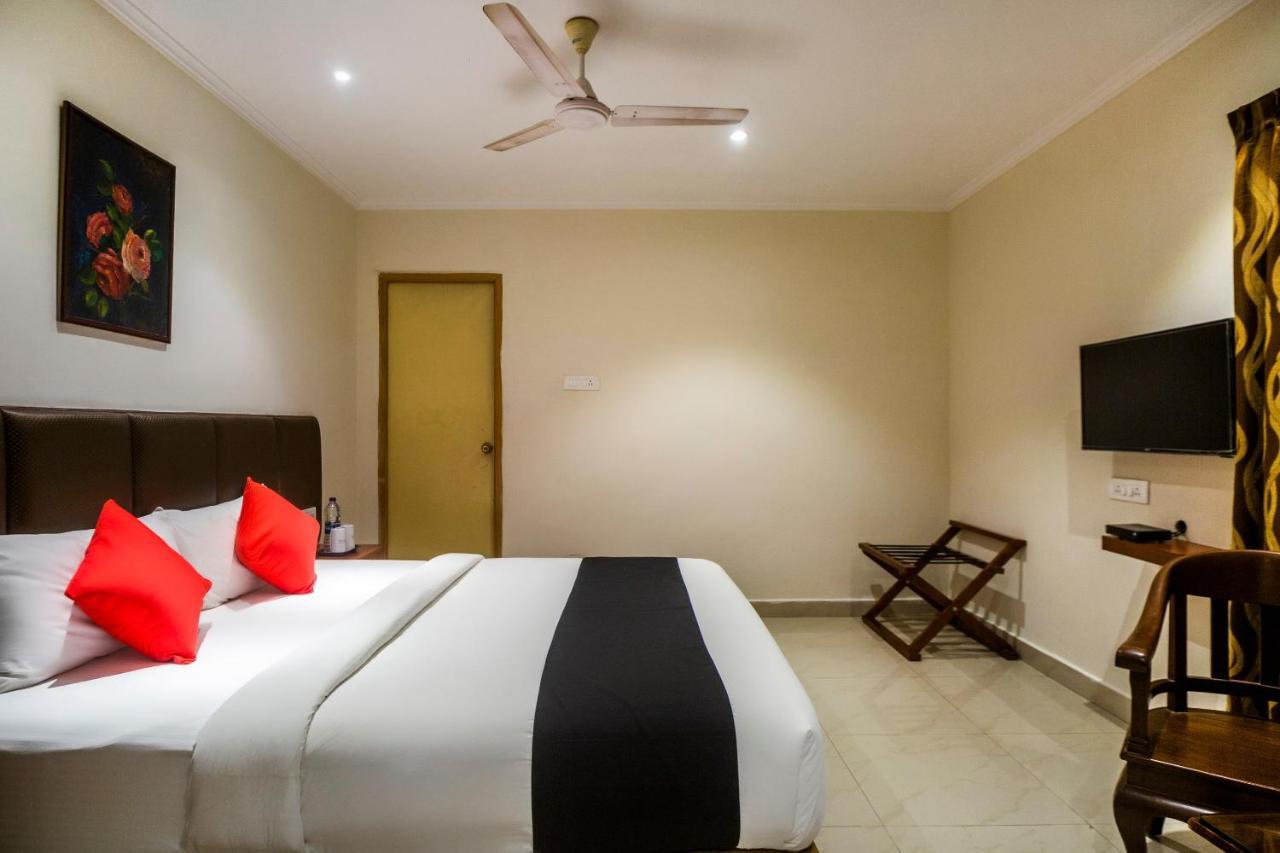 Capital O 66763 Blossoms Serviced Apartments Ченнаи Экстерьер фото