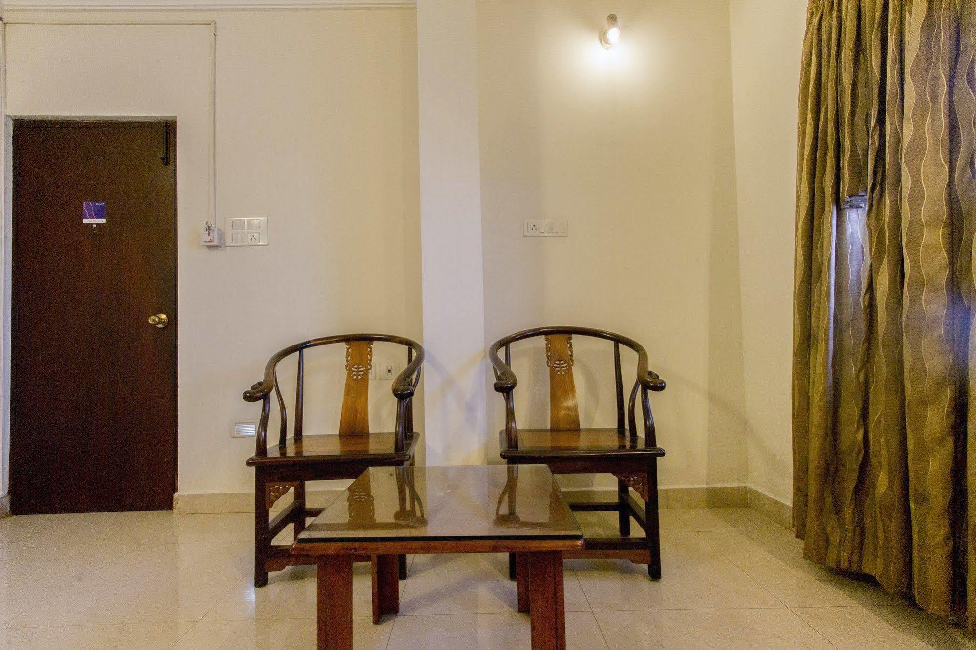 Capital O 66763 Blossoms Serviced Apartments Ченнаи Экстерьер фото