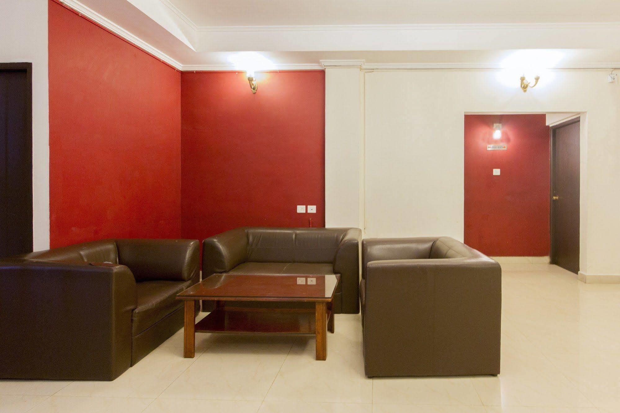 Capital O 66763 Blossoms Serviced Apartments Ченнаи Экстерьер фото